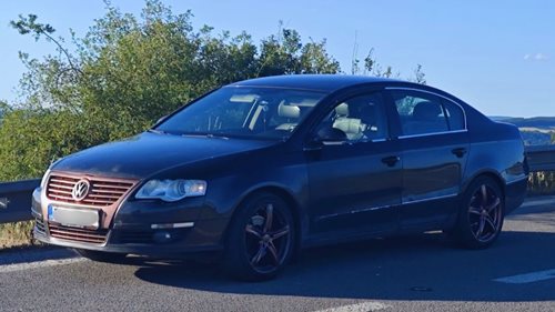 Překročil rychlost, vydával se za bratra a řídil pod vlivem drog