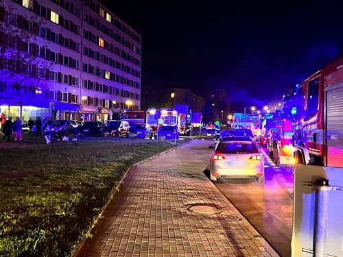 Požár bytového domu v Neratovicích