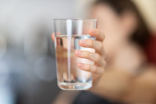 Vedra plní urgentní příjmy. Záchranáři varují před podceňováním pitného režimu