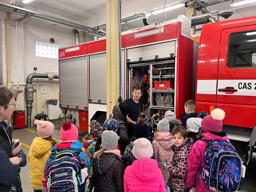Pátek 13. ledna patřil na stanicích hasičů především dětem