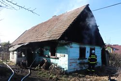 Požár roubeného stavení na Jičínsku