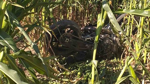 Mladý motorkář vyjel v zatáčce do pole. Přes veškerou pomoc zemřel