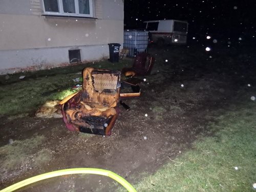 Požár v bytovce Ohnišťanech měl jednu oběť