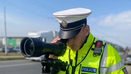 Poslední dny prázdnin jsou před námi. Policie zvýší dohled na silnicích, řidiči by měli hlavně zpomalit