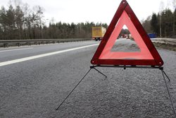 Nehoda dvou osobních vozidel na dálnici D1 se obešla bez zranění osob