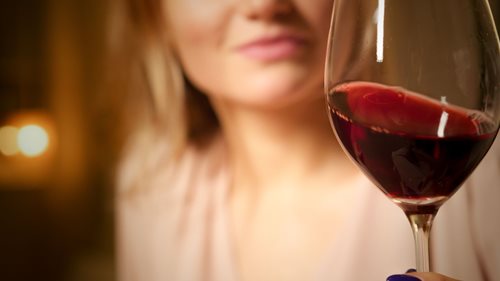 Nezvládla ani parkování. Policisté u řidičky naměřili 2,74 promile alkoholu