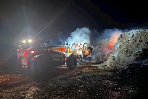 Rozsáhlý požár zaměstnal hasiče na dlouhé hodiny