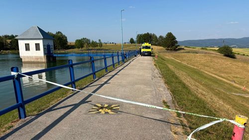 Další tragédie u vody. Ve vodní nádrži našli potápěč tělo sedmatřicetiletého muže