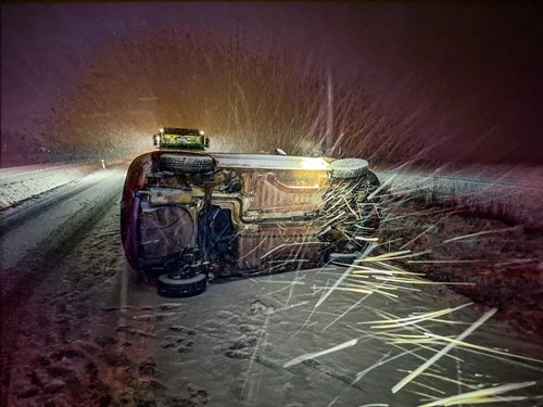 Hasiči během novoroční noci řešili řadu mimořádných událostí