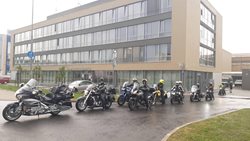 Okolo republiky na motocyklech pro Nadaci policistů a hasičů