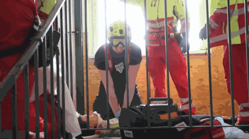 Výcvik a souhra záchranářů rozhodují při transportu pacienta v ohrožení života