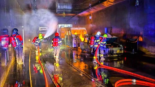 Slovenští hasiči absolvovali specializovaný výcvik ve Švýcarsku. Zaměřil se na požáry tunelů