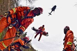 Výcvik leteckých záchranářů HZS Středočeského kraje