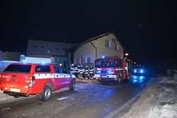Požár vozidla ve výrobní hale na Mladoboleslavsku způsobil škodu za 50 milionů