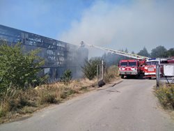 Požár zasáhl velkoobjemový seník v Oldřichovicích na Zlínsku. Aktualizace