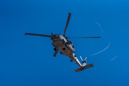 Tragédie na základně. Při pádu vrtulníku Venom zemřel jeden voják, čtyři jsou zranění