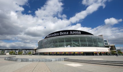 Mercedes-Benz-Arena_c_camera4-(7)_DL_PPT_0.jpg Mercedes-Benz-Arena_c_camera4-(7)_DL_PPT_0.jpg