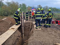 TC vyproštění osoby z nestabilního výkopu