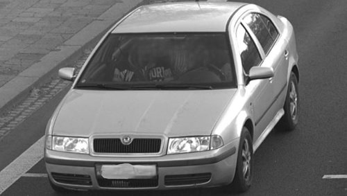 Policista mimo službu našel odcizené auto i zloděje