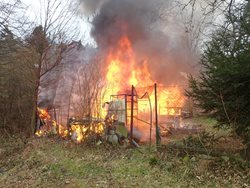 K požáru chaty ve Zlíně vyjely dvě jednotky hasičů