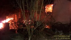 Požár chaty u Čerňovic