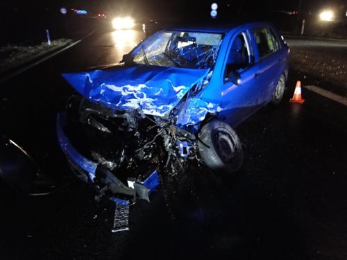 Po nehodě v Plačicích musela být vyproštěna jedna osoba.Vozidlo se nacházelo na boku a osoba v něm měla zaklíněné dolní končetiny