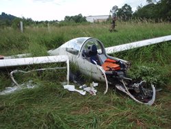 Hasiči zachraňovali v Beskydech pilota větroně po jeho nehodě