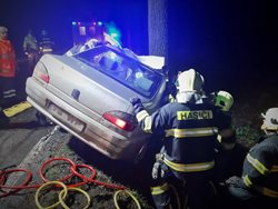 Tragická havárie osobního auta na Nymbursku