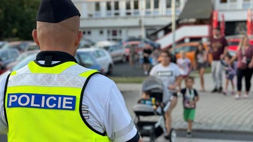 Prázdniny mohou změnit jediná chyba. Policie připomíná pravidla bezpečného léta
