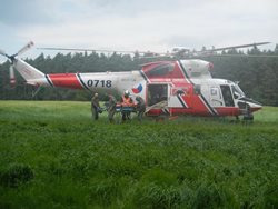 Víkendová nehoda, u které zasahoval vrtulník 