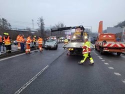Dopravní nehoda blokovala komunikaci