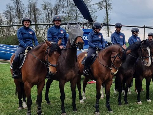Souhra ve vzduchu i na zemi posílila policejní tým