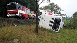Na Jindřichohradecku boural zájezdový autobus ve kterém cestovalo 34 Číńanů