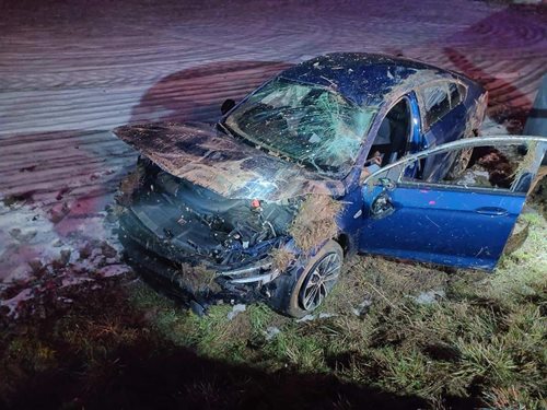 Sněhové jízdy v Pardubickém kraji: Série dopravních nehod s několika zraněními