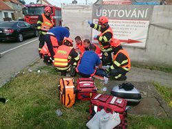 Nehoda zastavila provoz na silnici I/50