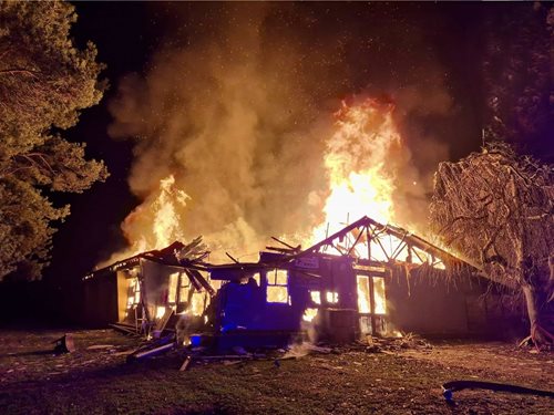 Rozsáhlý požár bažantnice: Zásah devíti jednotek odhalil vážné škody