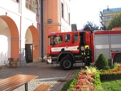  Prostor hudebního klubu ve Valašském Meziříčí pohltily plameny