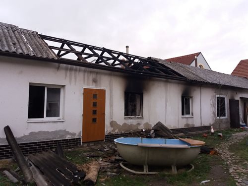Požár přístavku rodinného domu způsobil škodu za 700 tisíc korun
