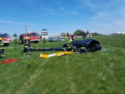 Drama na letišti: Vrtulník spadl, hrozila exploze