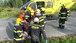 Záchrana zavaleného muže stromem Pohořany (Dolany) na Olomoucku