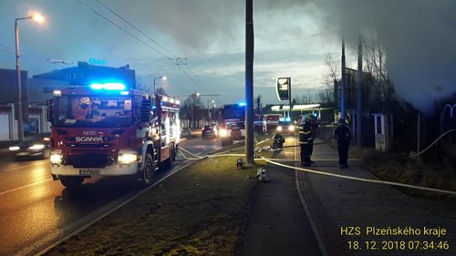 V Borské ulici v Plzni hořela přízemní budova