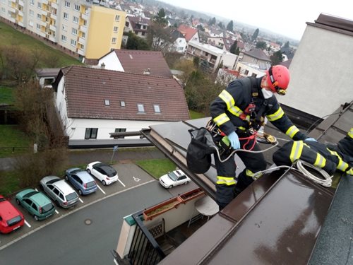 16.-18.4.2021 Víkendové zásahy hasičů v Královéhradeckém kraji
