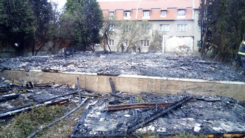Požár prázdné budovy v Libochovicích