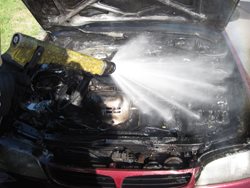 Požár v motorovém prostoru způsobil škodu 50.000 korun