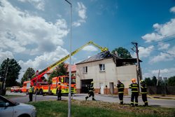 Požár v podkroví rodinného domu v Závadě