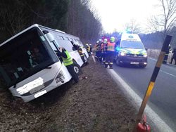 Ranní nehoda linkového autobusu
