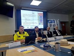 Ŕidiči! Nezapomínejte na záchrannou uličku VIDEO