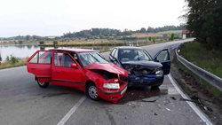 Tři lidé se zranili při nehodě u Náměště nad Oslavou