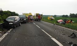 O víkendu zasahovali hasiči Královéhradeckého kraje u vážných a tragických dopravních nehod
