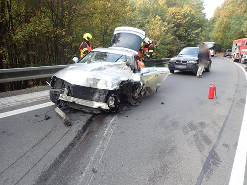 Po střetu tří aut byl zastaven provoz na výjezdu ze Zlína